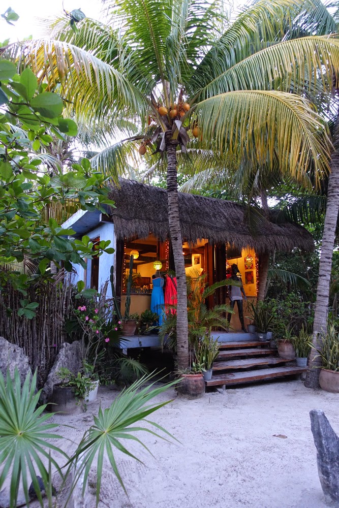 Tulum-beach-store-2